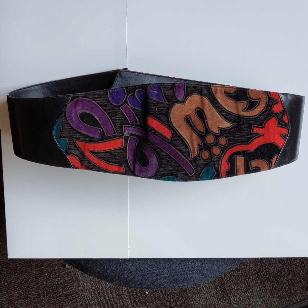 Charles Jourdan Ladies Patterned Velvet & Leather Wide Belt Size S